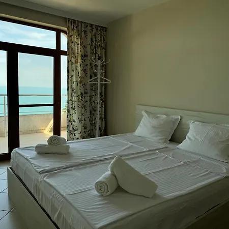 Azur- Sea View Luxury With Pool Near Balchik * Albena