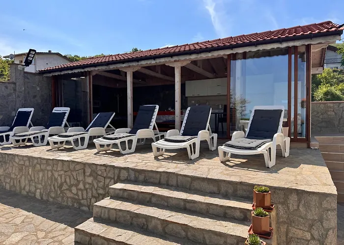 Azur- Sea View Luxury With Pool Near Balchik *