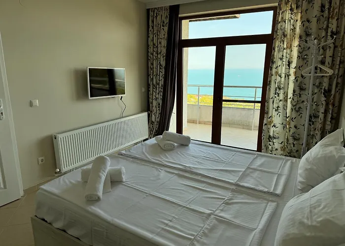 Azur- Sea View Luxury With Pool Near Balchik *