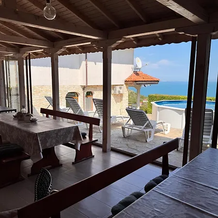 Вилла Azur- Sea View Luxury With Pool Near Balchik Албена