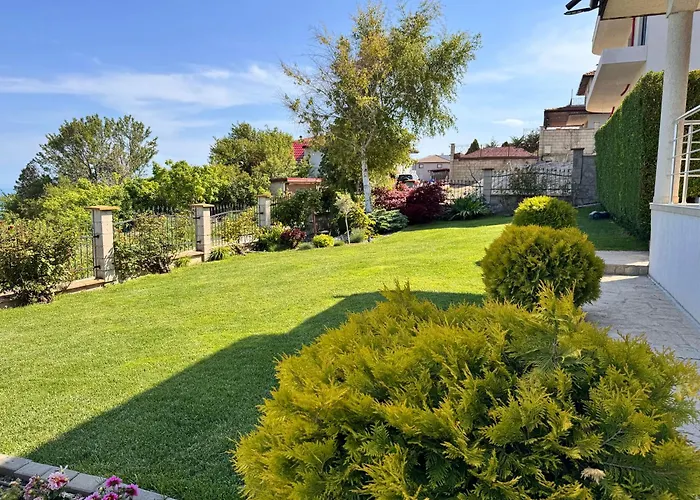 Azur- Sea View Luxury With Pool Near Balchik Albena